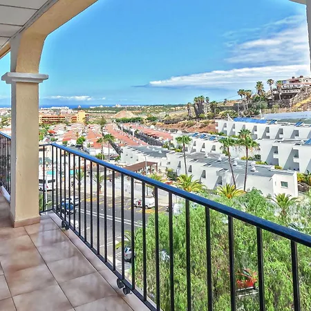 Apartman Amazing Maisonette With A Sea View And A Pool Access *