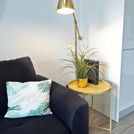 Amazing Maisonette With A Sea View And A Pool Access *