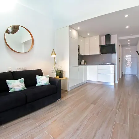 Amazing Maisonette With A Sea View And A Pool Access Лос Кристианос