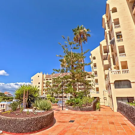 Amazing Maisonette With A Sea View And A Pool Access Апартаменты Лос Кристианос