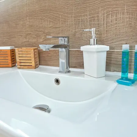 Апартаменты Amazing Maisonette With A Sea View And A Pool Access Лос Кристианос